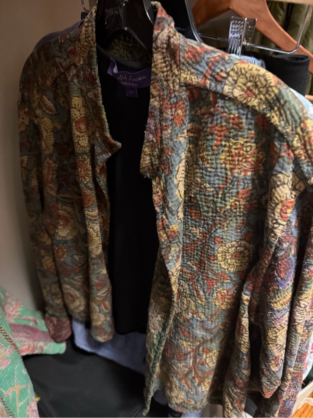 Sapeyka Soft Quilted Floral Jacket - Multicolor